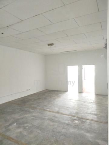SHOP 1st Floor TAMAN PUNCAK JALIL Seri Kembangan Serdang FOR RENT 1