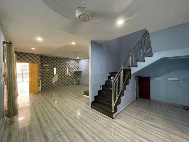 NEARBY METRO HOSPITAL Taman Sutera Suria LUXURY KITCHEN CABINET house 1