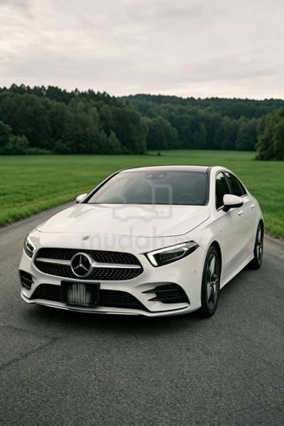 2019 Mercedes Benz A180 1.3T AMG LINE JAPAN SPEC - 4
