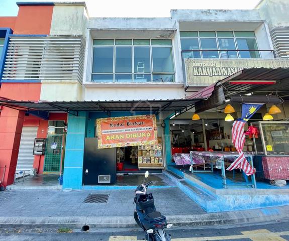 Tenanted + Below Price ,2 Storey Shop Lot,Puncak Alam. 1
