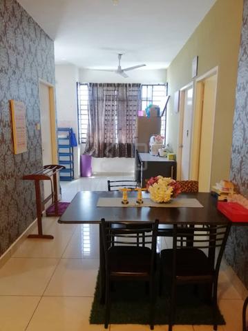 CYBERCITY ROOM FOR RENT (Medium) 1