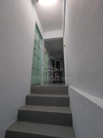 Tangkak, Bukit Gambir 1