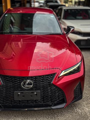 RED SEAT FIRE FUL RED 2021 Lexus IS300 2.0 F-SPORT - 5
