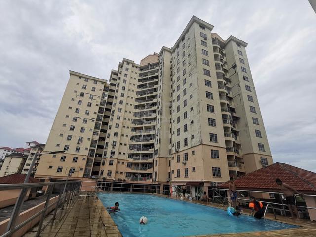 Zamrud Apartment 1