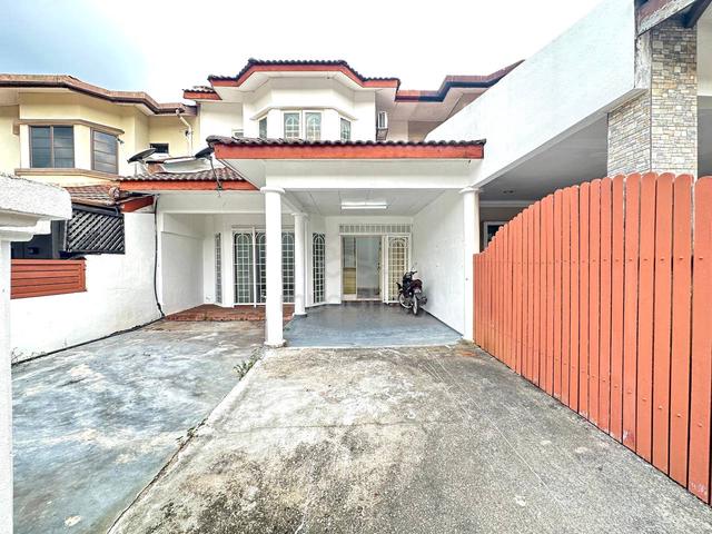 NICE UNIT | Double Storey Jalan Paladium Seksyen 7 Shah Alam 1