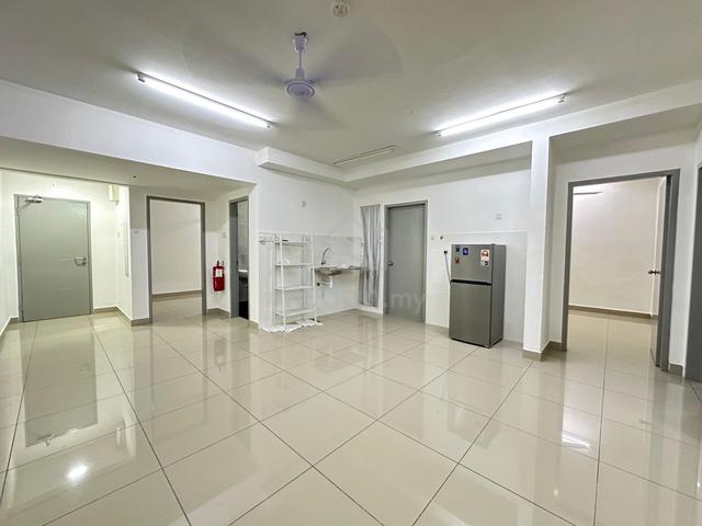 Avia Plus, Bandar Country Homes 1