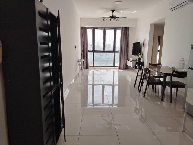 Middle Room 1