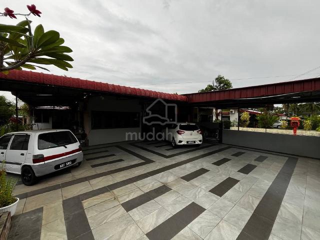 Lokasi dekat bdr alor setar - tanah luas - parking luas - dapur luas 1