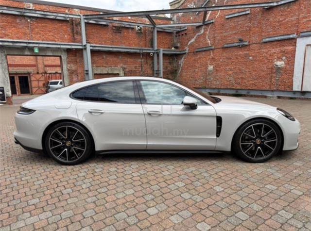 2023 Porsche Panamera 2.9L Platinum Edition 5 Seat - 5