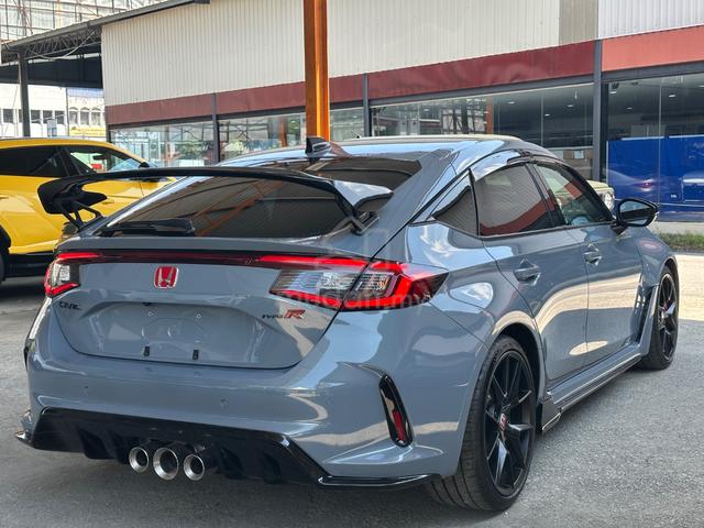LOW MILEAGE 2024 Honda CIVIC 2.0 TYPE R MY23 FL5 - 3