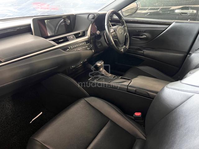 2019 Lexus ES250 LUXURY 2.5L*CAREFUL OWNER* - 4