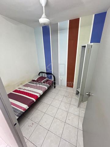 Single Room Male at Flora Damansara Empire City 1Utama The Curve TTDI 1