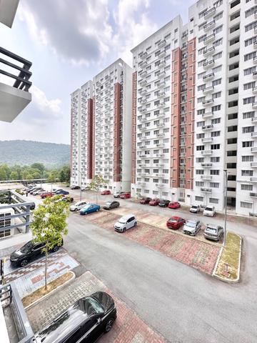 De Bayu Apartment 1