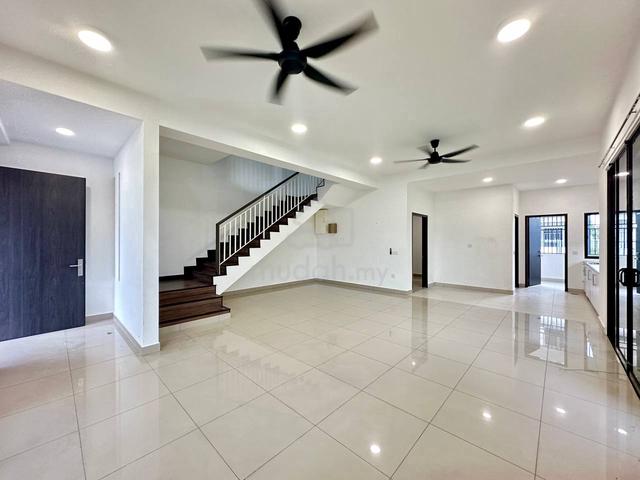 End Lot , 2 Story Terrace @ Lyra Bukit Raja Klang Below Market 1