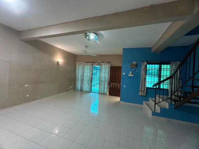Indahpura Jalan Kemboja Double Storey house for Sale/Full Loan/Cashout 1
