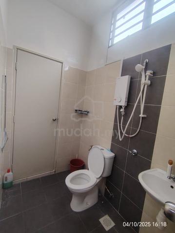 Double Storey Intermediate House for Sale in Bandar Mahkota, Banting 1