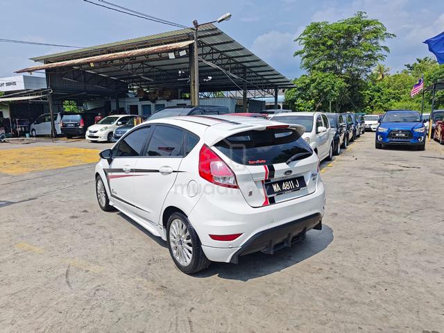 2013 Ford FIESTA 1.6 (AUTO) - 3