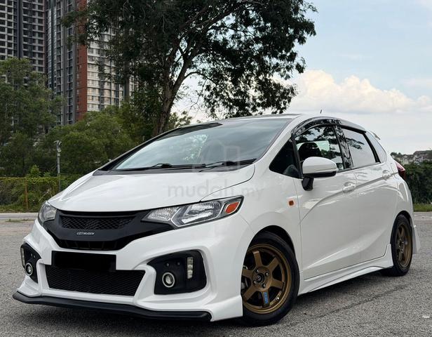 2017 Honda JAZZ 1.5 E (A) - 1