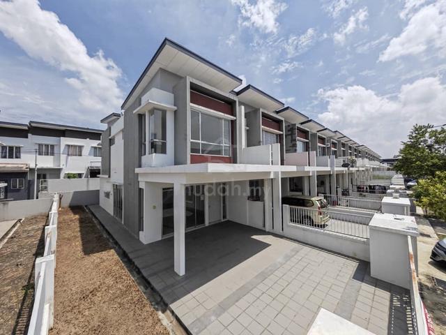 Bandar Tasik Puteri 2 Storey Endlot House For Sale Extra Land 1