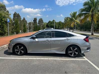 2016 Honda CIVIC 1.5 TC (A) - 4