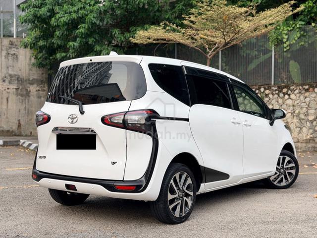 Toyota SIENTA 1.5 V (A) 2 POWER DOORS / 7 SEATER - 4