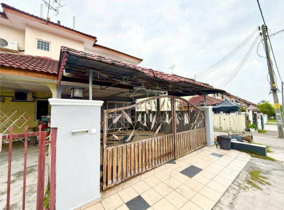 [END LOT] REFURBISHED, RENOVATED & EXTENDED @ Taman Semenyih Mewah 1