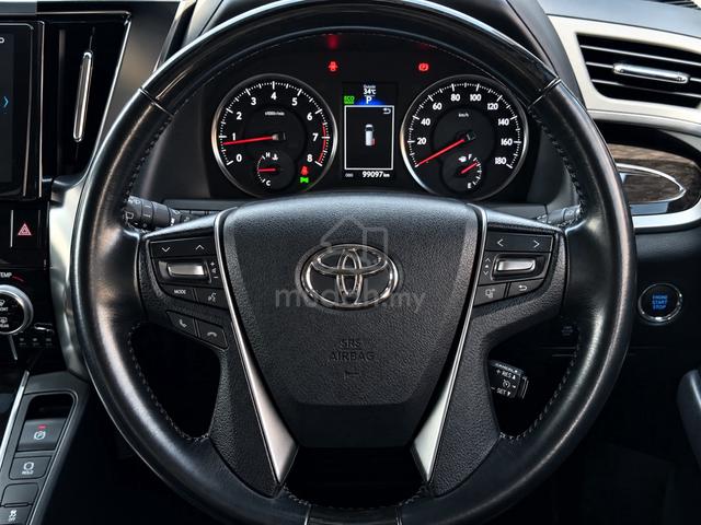 Toyota Vellfire 2.5 Z Golden Eyes 2016 Used - 5