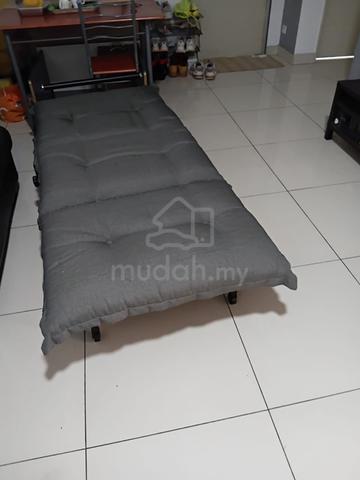 best sofa and bed - photo 2 of 3