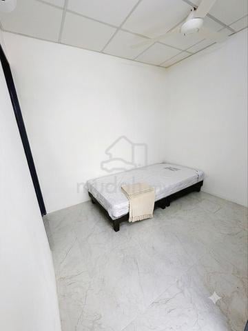 Studio Style Room private Bathroom & Private Entrance Room FOR RENT 1
