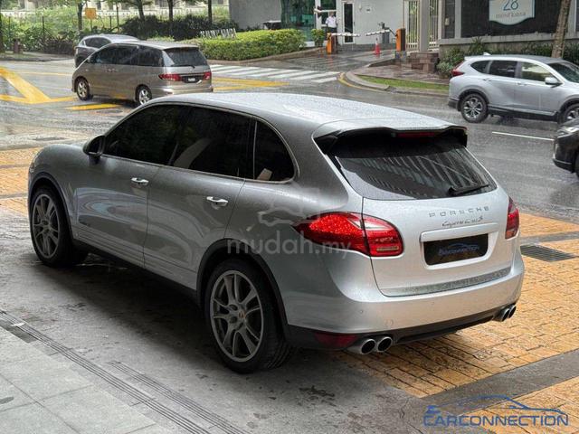 2010 Porsche CAYENNE 4.8 TURBO 958 (A) - 3