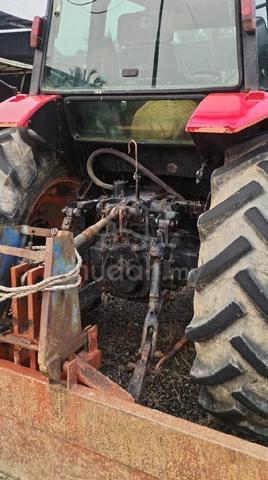 tractor kubota M9000 full cabin  - photo 2 of 5