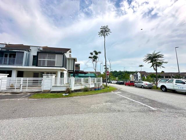 CORNER UNIT, 2 STOREY TERRACE ABADI HEIGHT Puchong 3