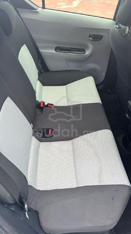 2012 Toyota PRIUS C 1.5 (HYBRID) (A) - 5