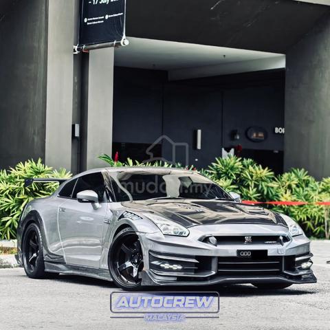 Nissan GTR R35 Fully Converted Top Secret Bodykit - 1