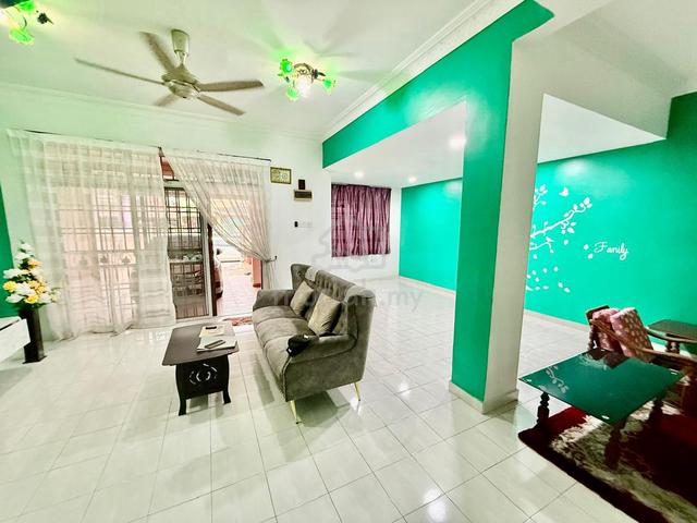 Fully Renovated Double Storey@ Jln Enggang Bandar Putra |Discount 55K! 4