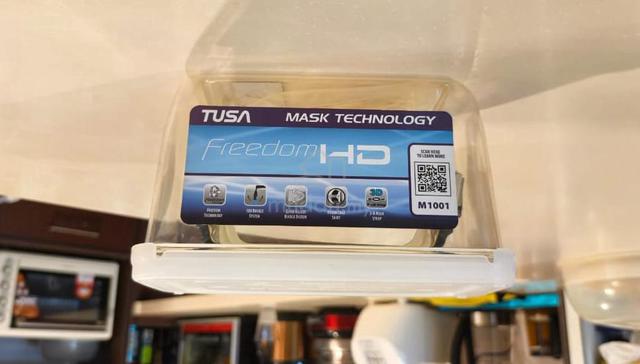 [LIGHTLY USED] TUSA Freedom HD M1001 Diving Mask - photo 2 of 5