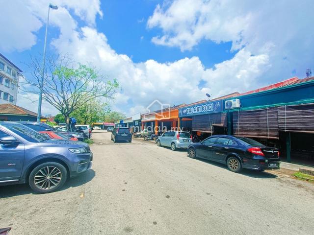 FACING OPEN 1 Storey Shop Lot Seri Putra Bangi 1