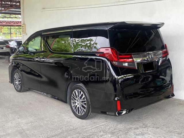 Toyota Alphard 2.5 SC (A) Full Premium Spec Mpv - 2