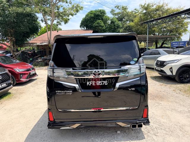 Toyota VELLFIRE 2.5 ZG Sunroof Facelift (A)-18 - 5