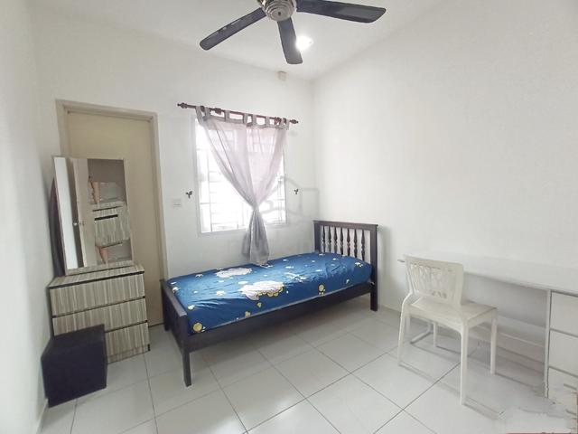 Private Room Nusa Bayu - Highway to Tuas  1