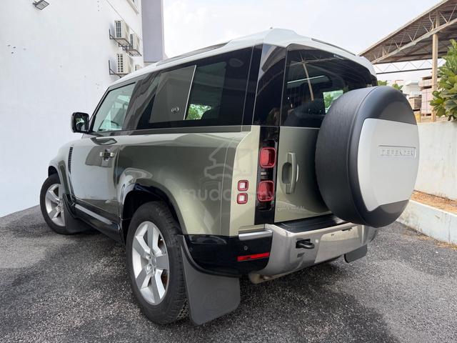 2023 Land Rover DEFENDER 2.0 90 P300 Full spec15k - 3