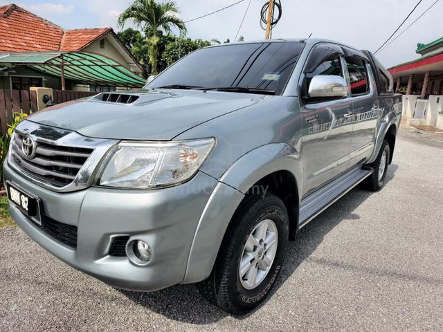 2014 Toyota HILUX Double CAB 2.5 G TURBO MT 1Owner - 3