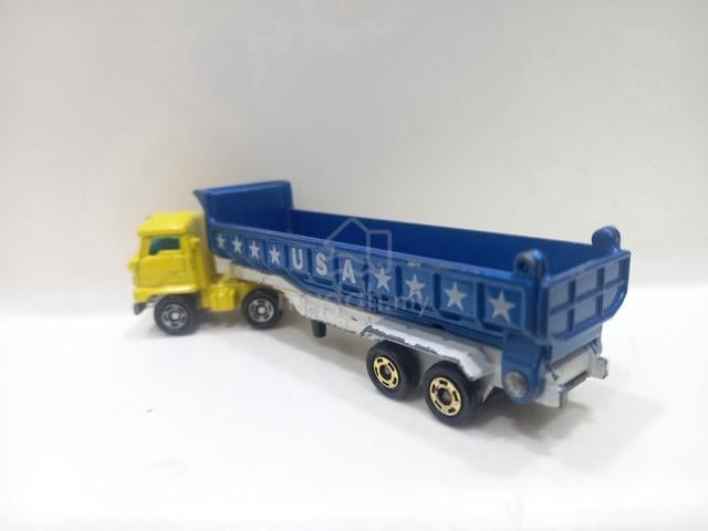 Vintage Long Tomica Diamond Reo Dump Trailer - photo 4 of 6