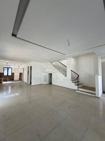 [Corner] 2 Storey Laman Tasik @ Serimba Bukit Mahkota Kajang 1