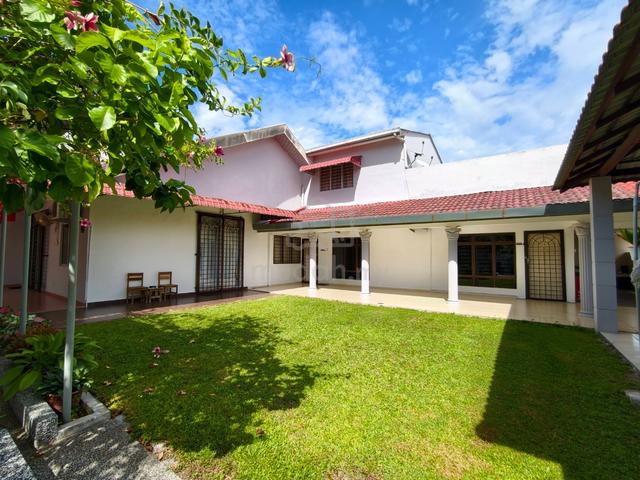 Melaka Kota Laksamana Renovated Single Storey Corner Lot near Jonker 1