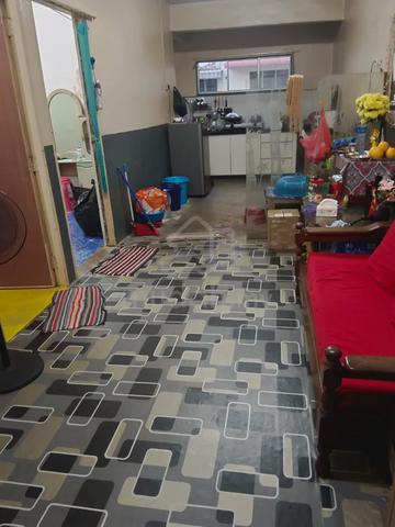 Taman Seruling Emas Flat 1