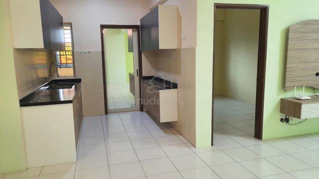 Green Suria Apartment 1