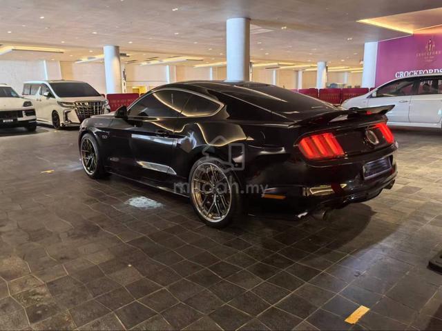 2015 Ford Mustang GT 5.0 V8/Direct Owner - 2
