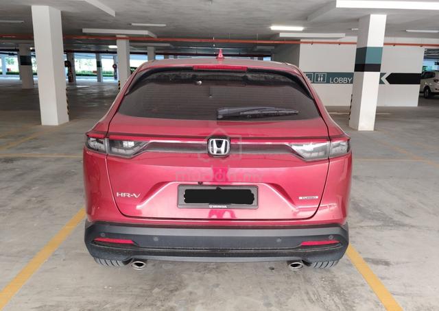2025 Honda HR-V 1.5 V FACELIFT - Almost branch new - 5