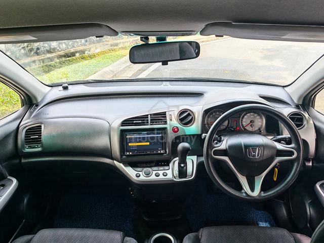 BLACKLIST LON 2013 Honda STREAM 1.8 I-VTEC RSZ (A) - 5